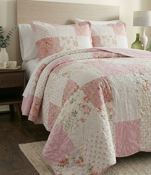 Blush Cottage Patchwork Quilted Set (3-Piece Set)